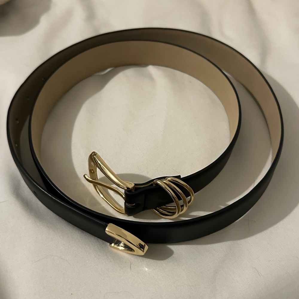 Elegant Black Leather Belt with Gold Buckle